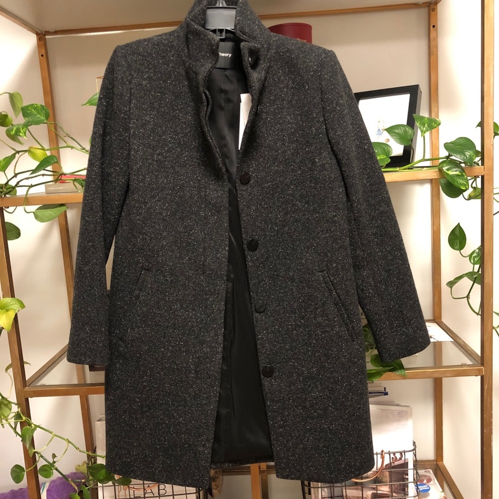 NWT Theory Layti R2 Coat size XS